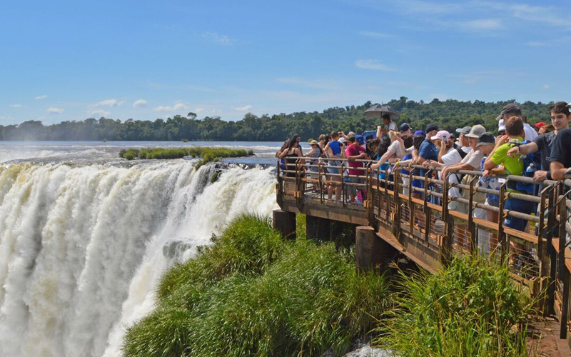 Transporte Cataratas Brasileiras + Parque das Aves + Cataratas Argentinas - Imagem 3