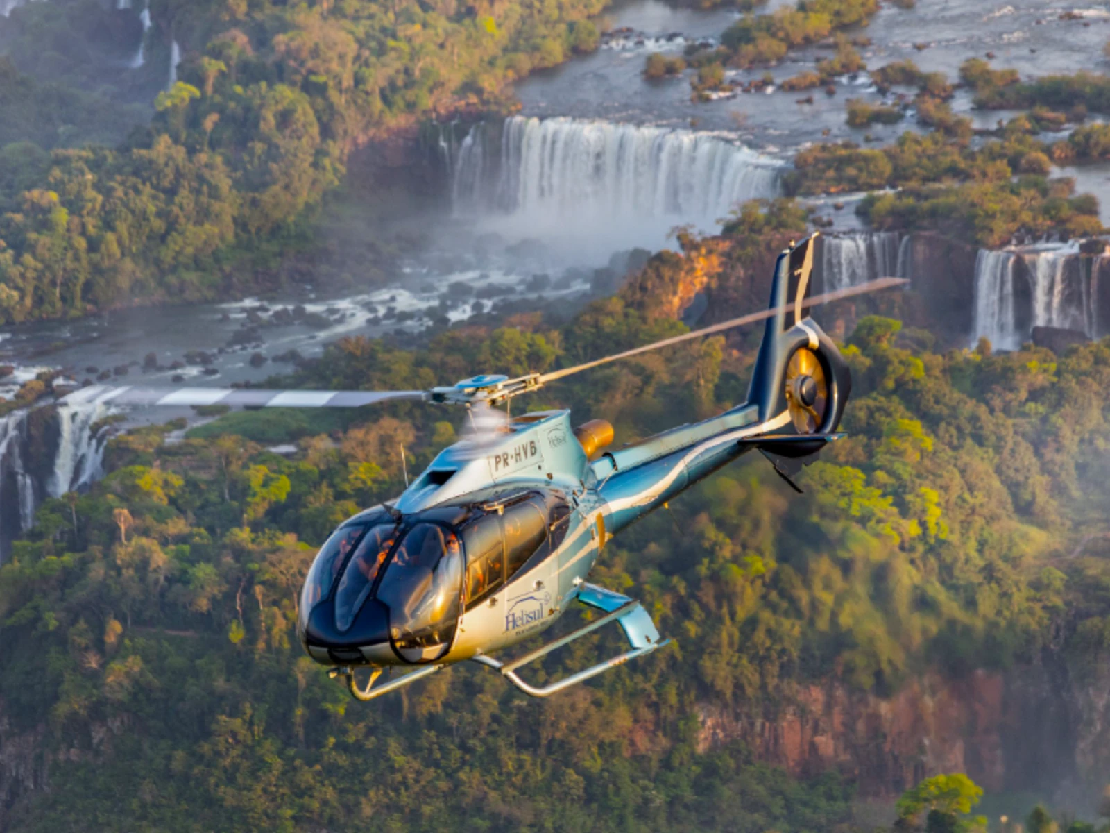 Ingresso: Voo de Helicóptero (10 min)